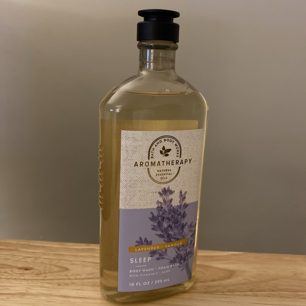 NEW BATH AND BODY WORKS AROMATHERAPY LAVENDER & VANILLA SLEEP BODY WASH 10 OZ.
